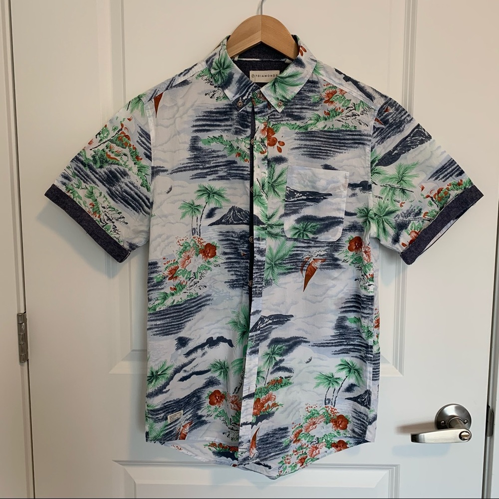 7 Diamonds Hawaiian Shirt EUC